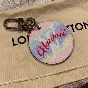 NFS A favorite piece from my happy place 🎀